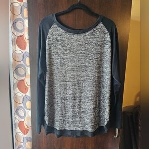 GAP Charcoal and Black Thin Sweater